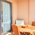 شقة Sea&sun Paradise, Heated Pool, 2br, Parking