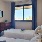 Sea&sun Paradise, Heated Pool, 2br, Parking شقة