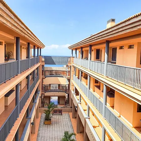 Apartament Sea&sun Paradise, Heated Pool, 2br, Parking *