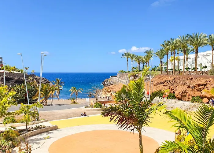 Sea&sun Paradise, Heated Pool, 2br, Parking Appartement