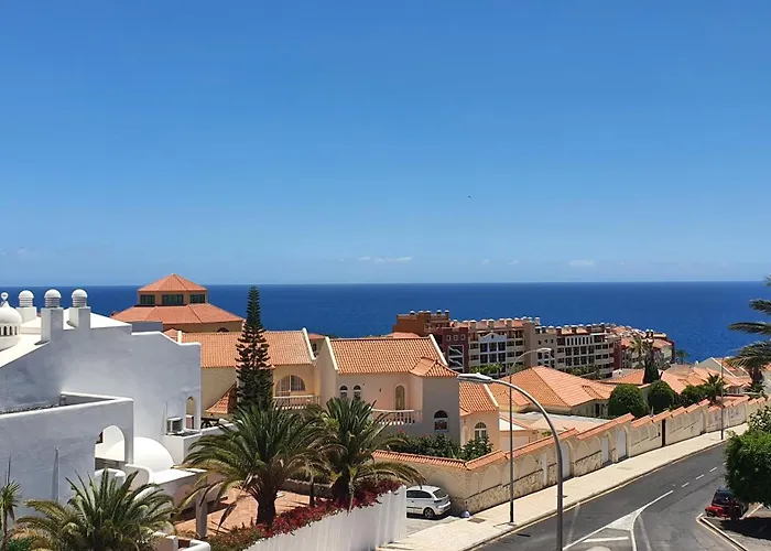 Sea&sun Paradise, Heated Pool, 2br, Parking