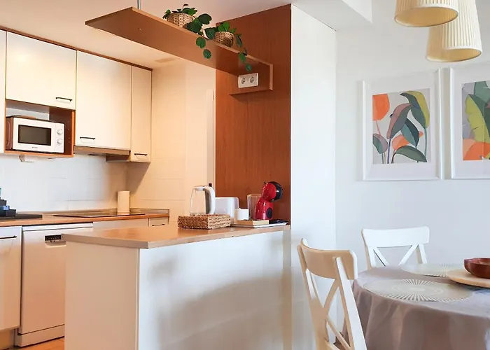 Sea&sun Paradise, Heated Pool, 2br, Parking