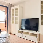 Lejlighed Sea&sun Paradise, Heated Pool, 2br, Parking