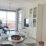 Sea&sun Paradise, Heated Pool, 2br, Parking *