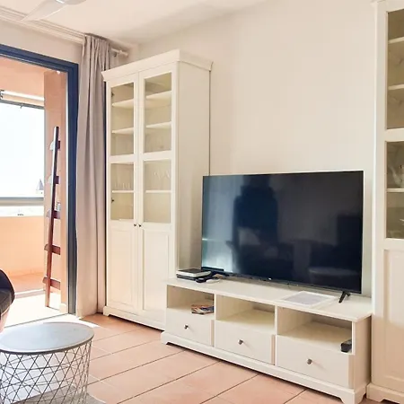 Apartamento Sea&sun Paradise, Heated Pool, 2br, Parking