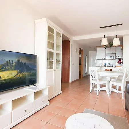 Azure Paraiso, 2Br, Ocean View, Heated Pool, Parking