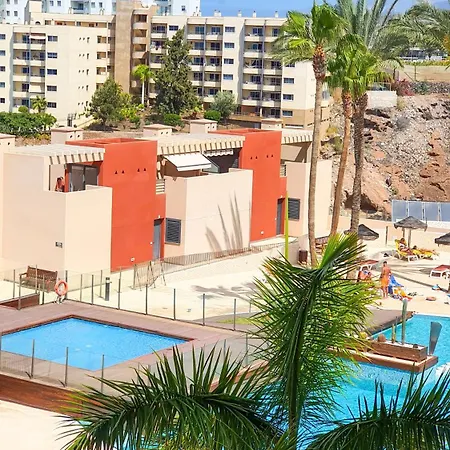 Daire Sea&sun Paradise, Heated Pool, 2br, Parking *