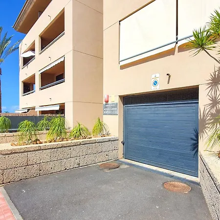 Sea&sun Paradise, Heated Pool, 2br, Parking Lägenhet