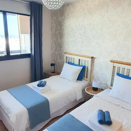 Daire Sea&sun Paradise, Heated Pool, 2br, Parking Playa Paraiso (Tenerife)