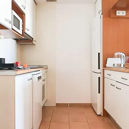 Sea&sun Paradise, Heated Pool, 2br, Parking Lägenhet