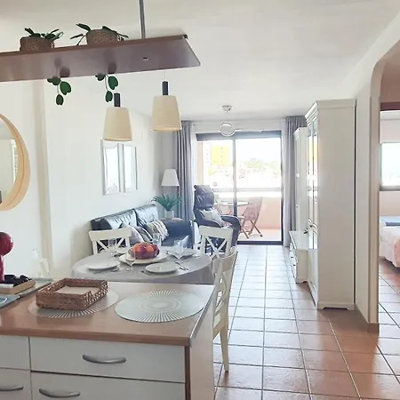 Sea&sun Paradise, Heated Pool, 2br, Parking * Playa Paraiso (Tenerife)