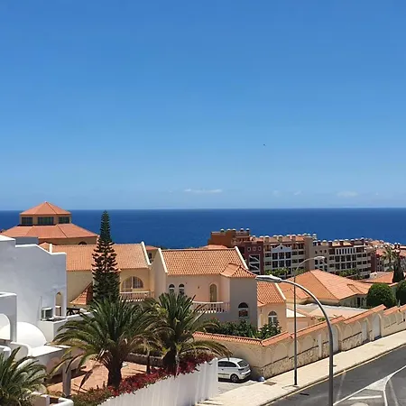 Azure Paraiso, 2br, Ocean View, Heated Pool, Parking
