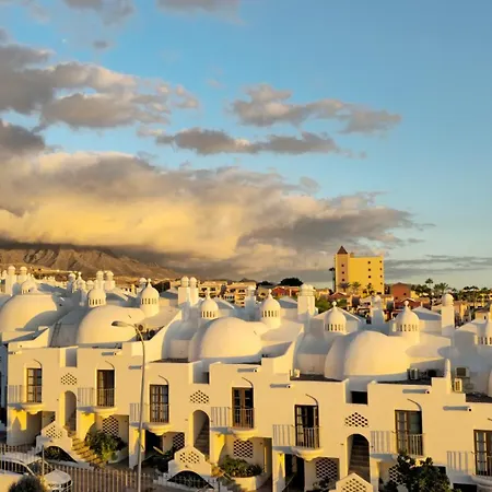 Sea&sun Paradise, Heated Pool, 2br, Parking * Playa Paraiso (Tenerife)