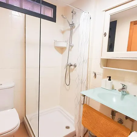 Sea&sun Paradise, Heated Pool, 2br, Parking *