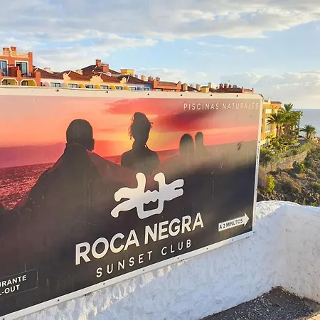 Daire Sea&sun Paradise, Heated Pool, 2br, Parking *