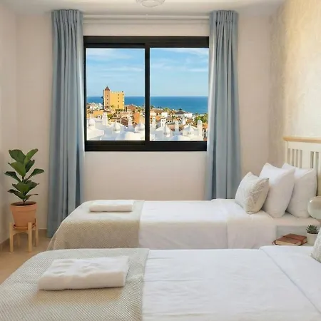 Sea&sun Paradise, Heated Pool, 2br, Parking