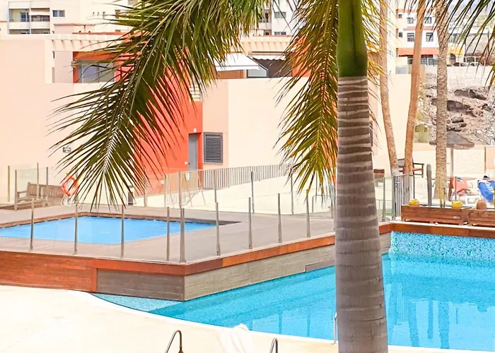 شقة Sea&sun Paradise, Heated Pool, 2br, Parking بلايا بارايسو