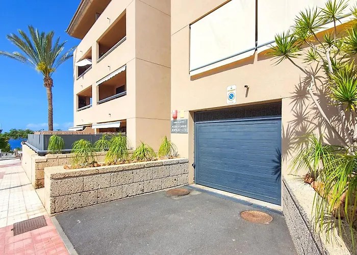 Sea&sun Paradise, Heated Pool, 2br, Parking Διαμέρισμα