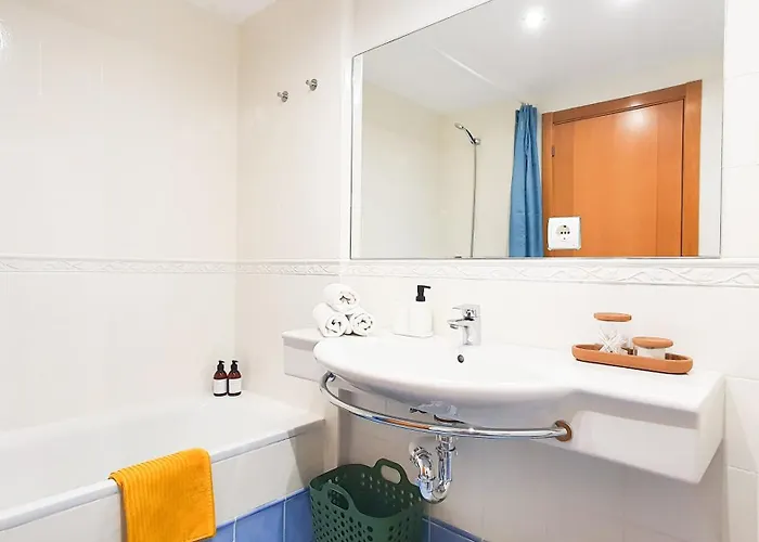 Διαμέρισμα Sea&sun Paradise, Heated Pool, 2br, Parking *