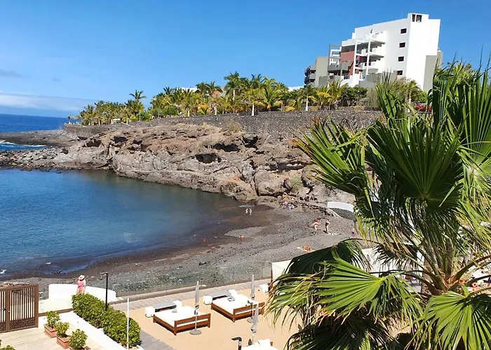 Sea&sun Paradise, Heated Pool, 2br, Parking Appartement