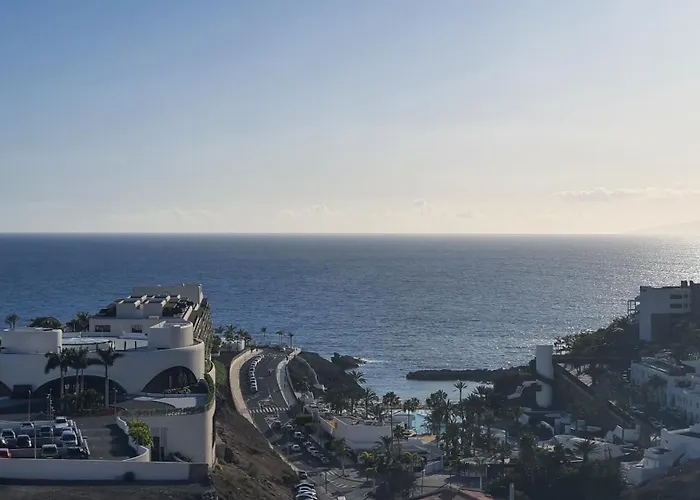 Apartment Sea&sun Paradise, Heated Pool, 2br, Parking